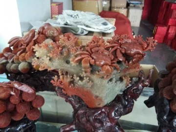 珊瑚玉雕家装工艺品