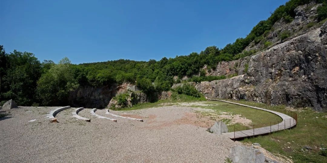 矿山采石场再利用，这座采石场被列入世界文化遗产 