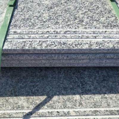 珍珠灰可加工定制各种规格板，定制各种广场地铺，路沿石，干挂等